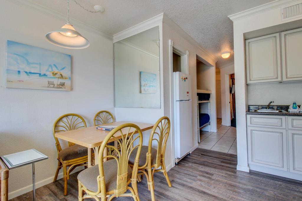 The Victorian Apartment Galveston Bagian luar foto