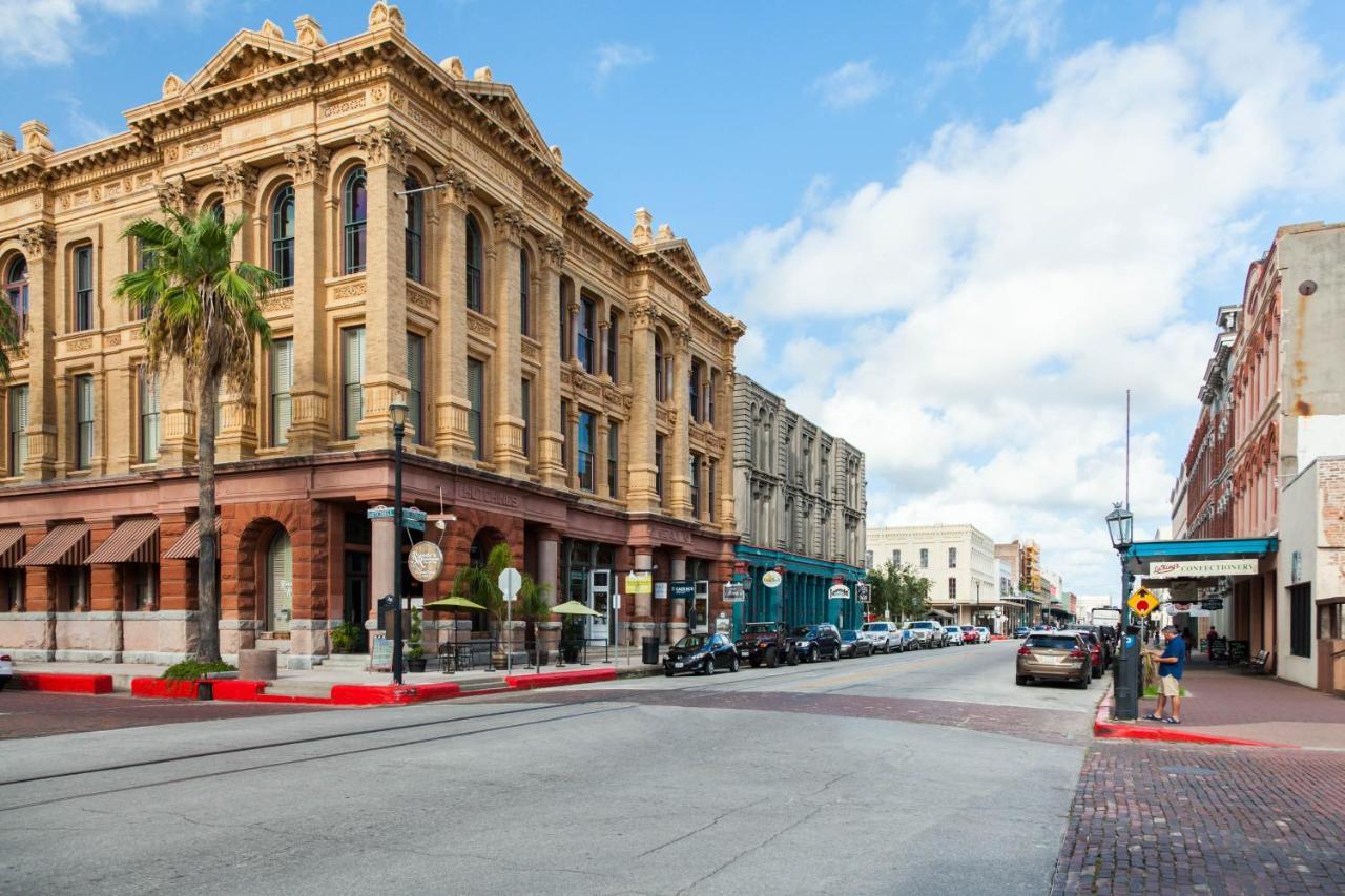 The Victorian Apartment Galveston Bagian luar foto